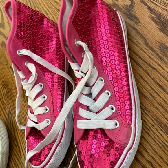 pink sparkle ‘converse’ - Picture 4 of 5